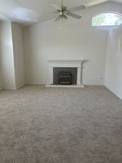 Foto del edificio - 10282 N Whitney Ave