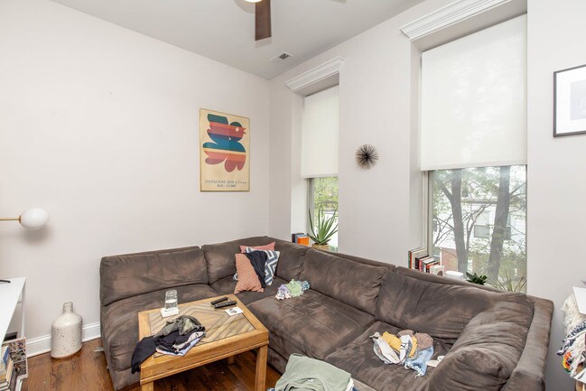 Foto del edificio - 651 N Paulina St