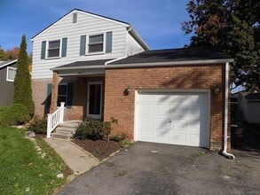 Building Photo - 38014 Mallast St Building Photo - 38014 Mallast St