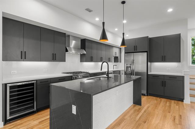 Foto del edificio - 3608 San Jacinto St