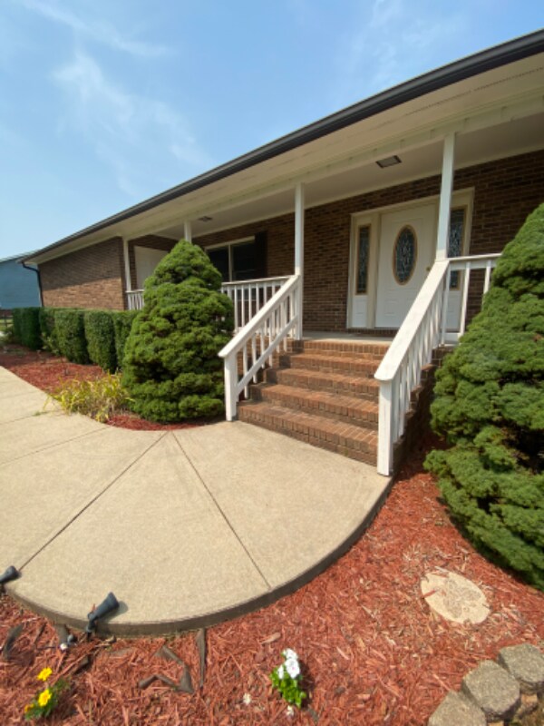 Foto del edificio - 663 Shinnville Rd