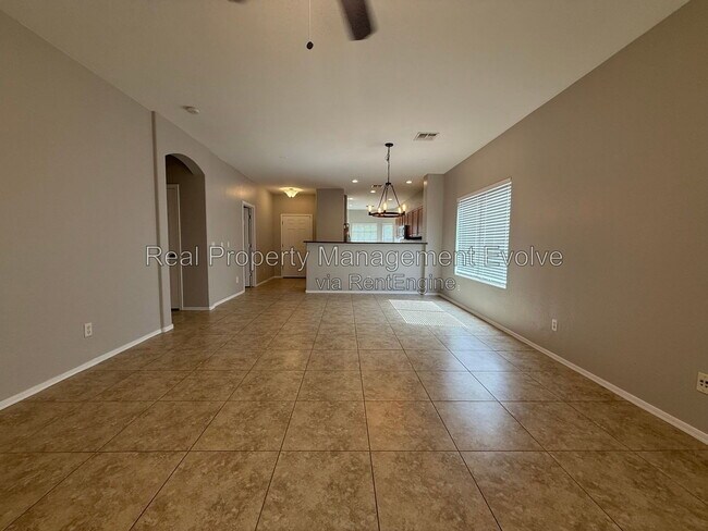 Building Photo - 2513 W Woburn Ln