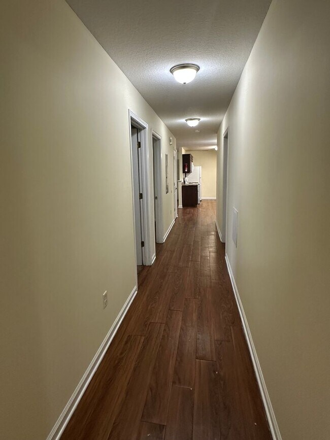 Foto del edificio - 502 Strickland St