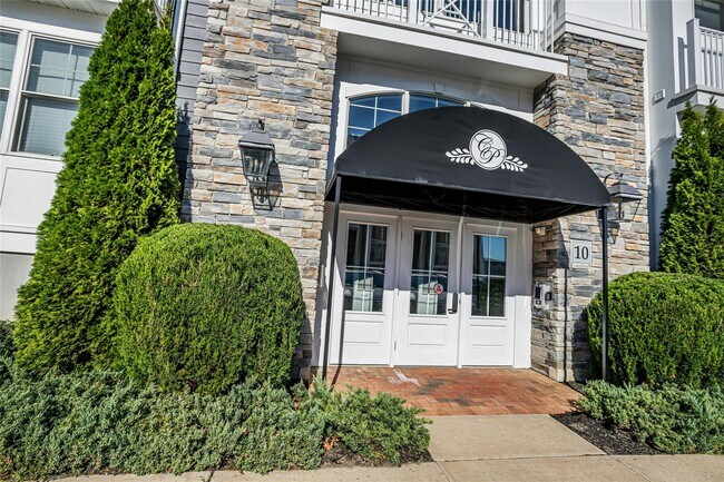 Foto del edificio - 10204 Beech Tree Ln
