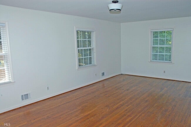 Building Photo - 4984 Wickford Way
