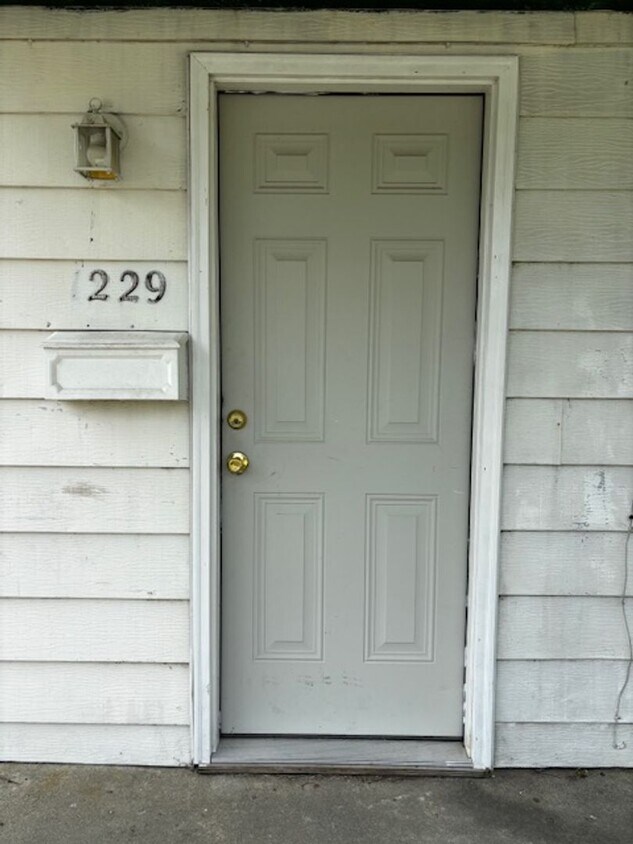 Primary Photo - 1227-1229 Avenue