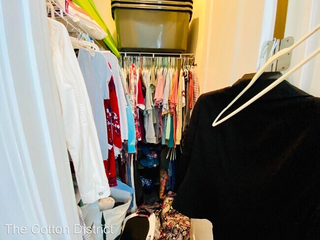 Foto del edificio - 515 University Dr