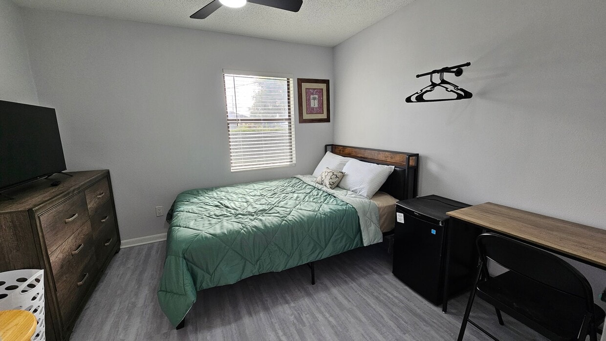 Photo - 10950 Fernando St (Orlando, FL)