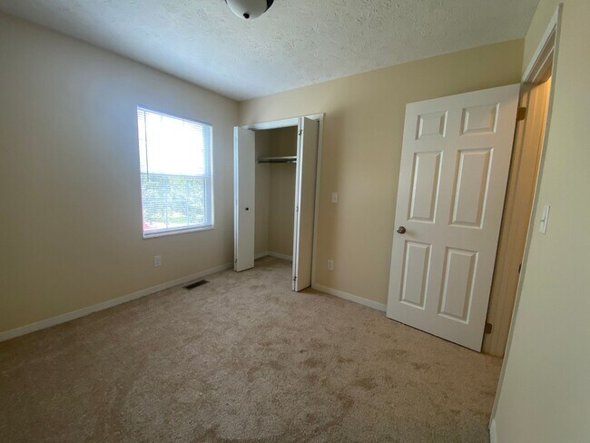 Foto del edificio - 4 Bedroom Home Near Bryan Park and Schools