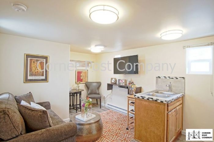 Primary Photo - Nob Hill Short Term Furnished Apartment