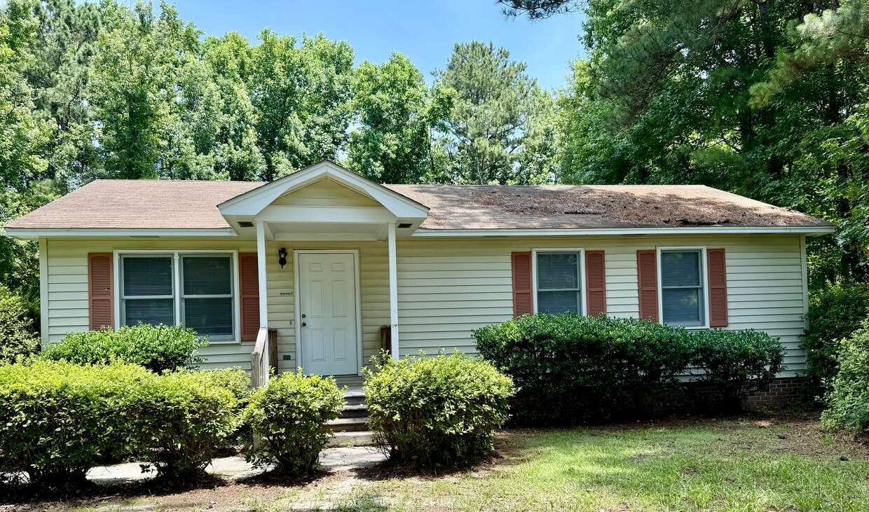 Primary Photo - Charming 3 Bedroom Home!