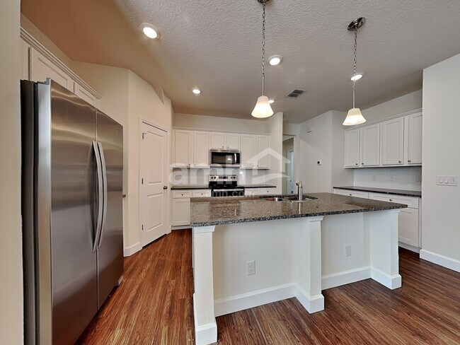 Foto del edificio - 2433 S Park Ave