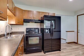 Building Photo - 2841 Prospect Ave