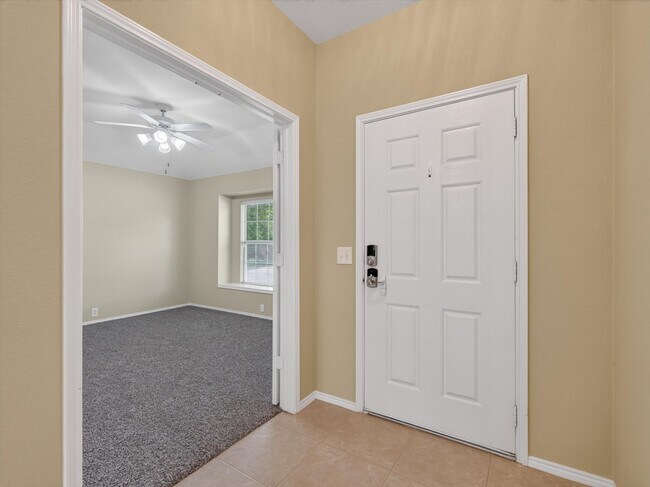 Building Photo - 3004 Sawgrass Dr
