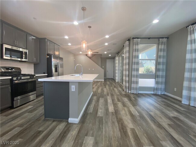 Foto del edificio - 788 Last Dance Pl