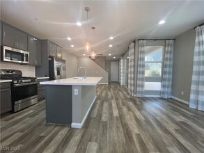 Building Photo - 788 Last Dance Pl