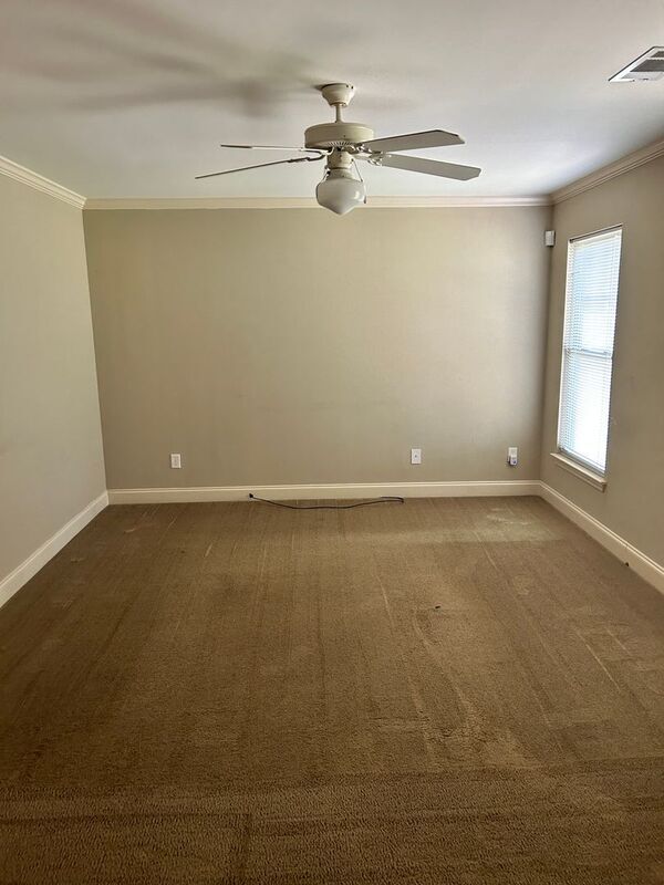 Building Photo - 1801 14th Way SW