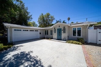 Building Photo - 6661 Franrivers Ave