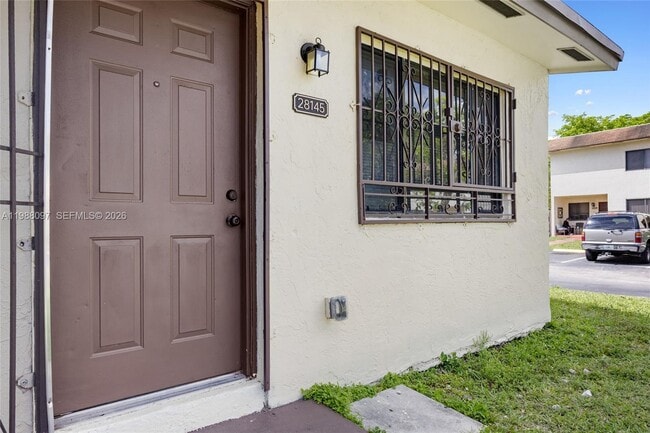 Building Photo - 28145 SW 142nd Ct