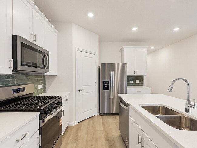 Foto del edificio - 506 Cottner Dr