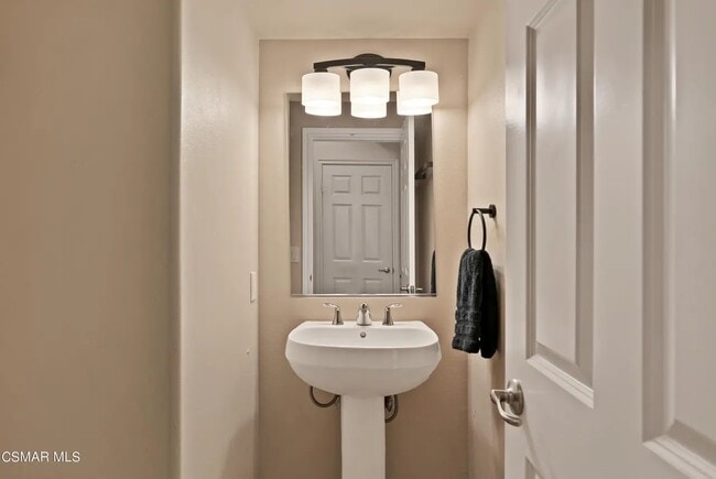 Foto del edificio - 2367 Chiquita Ln