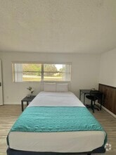 Building Photo - 1214 Fairlane Ct