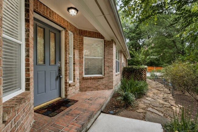 Building Photo - 43 Hermit Thrush Pl