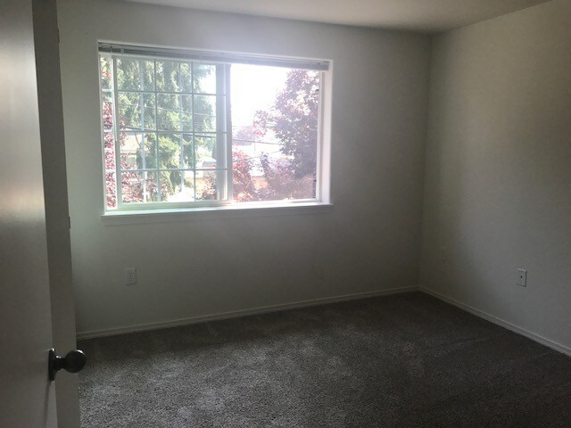 Foto del edificio - 11865 SE Pine St
