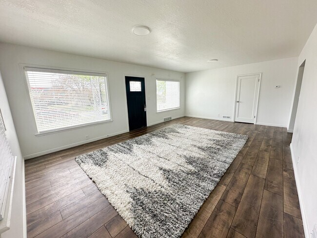 Foto del edificio - 434 Alta View Dr