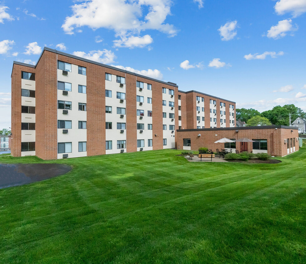 Primary Photo - East Side Apartments