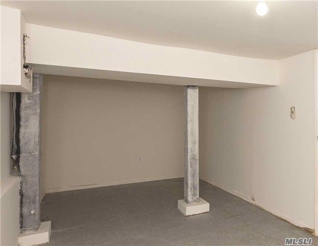 Basement - 514 Riverside Blvd