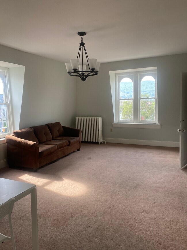 Foto del edificio - 1108 W 4th St