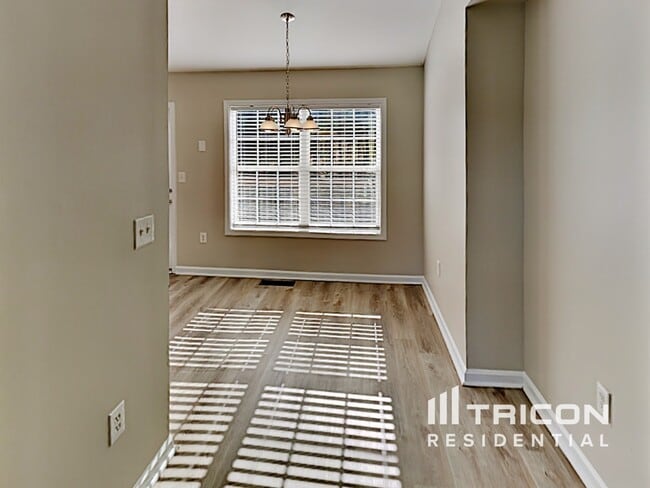 Building Photo - 166 Millwheel Dr