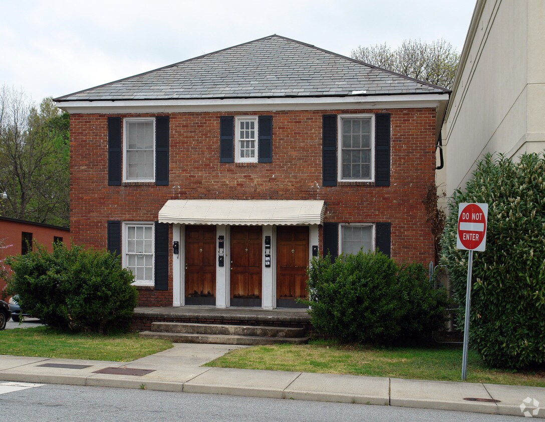 Foto principal - 506 N Hamilton St