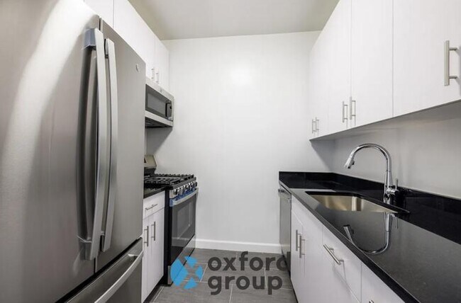 Foto del edificio - 1 bedroom in NEW YORK NY 10006