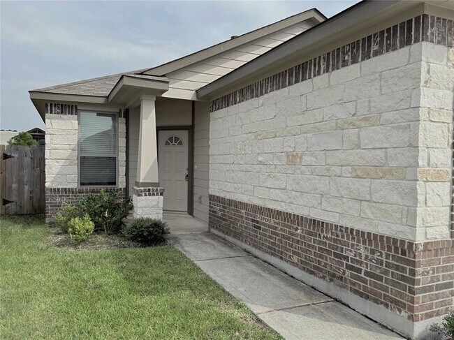 Foto del edificio - 14501 Sugar Pines Dr
