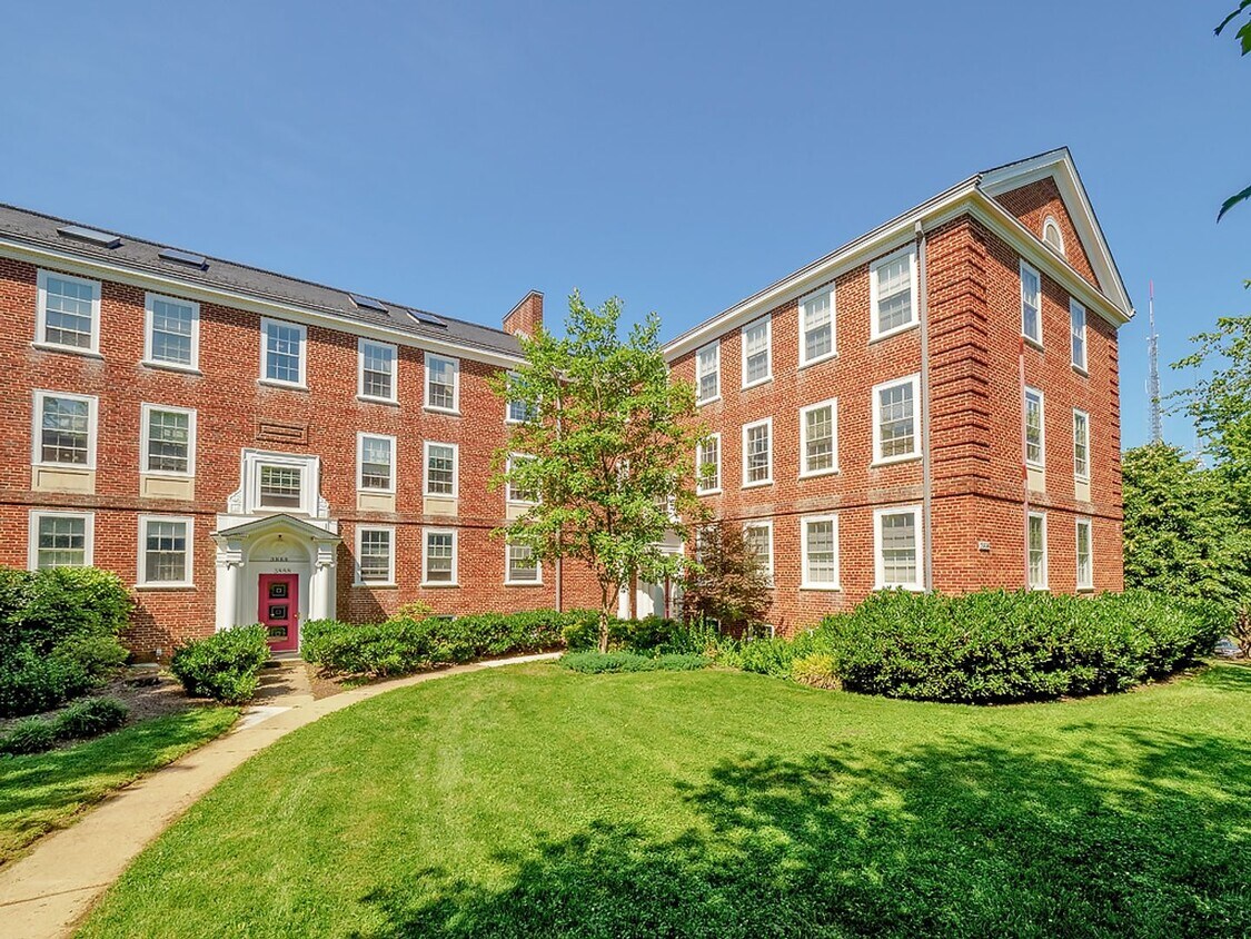 Sunny & Renovated 2BR 1BA in NW DC McLean Gardens Oasis! - Sunny & Renovated 2BR 1BA in NW DC McLean Gardens Oasis!
