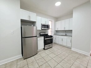 Building Photo - 162 Bergen Ave