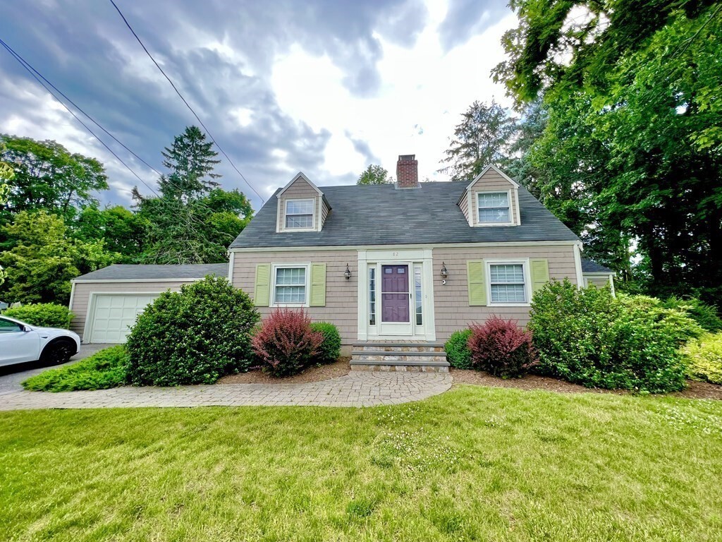 Primary Photo - 82 Mount Vernon Rd W