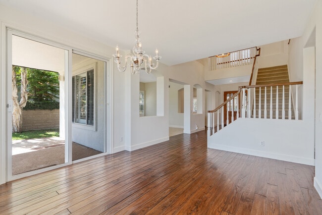 Building Photo - 674 Via de Tierra