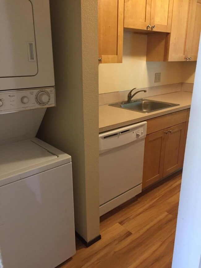 Foto del edificio - 1 bedroom in Seattle WA 98116
