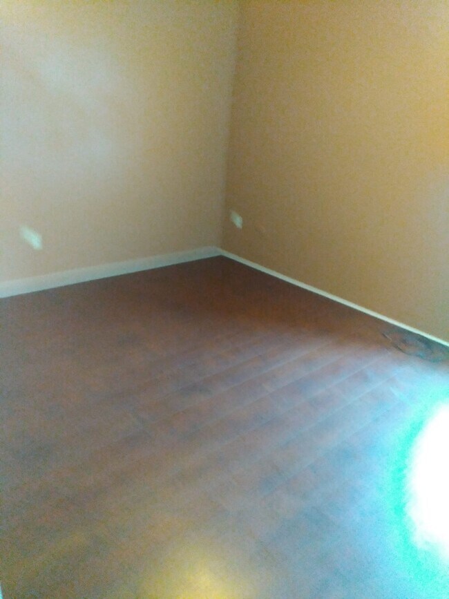 Foto del edificio - 4301 Isla Verde St