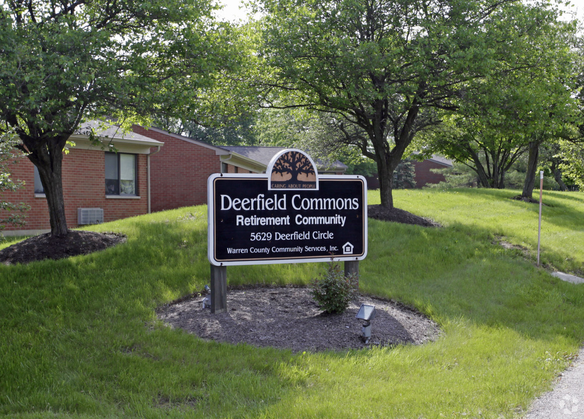 Foto del edificio - Deerfield Commons