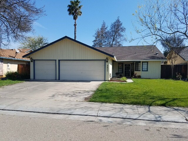Primary Photo - 9802 Northridge Way