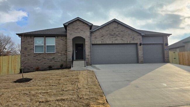 BRAND NEW CONSTRUCTION (4BR/2BA) - Now Leasing for Immediate Move-in - BRAND NEW CONSTRUCTION (4BR/2BA) - Now Leasing for Immediate Move-in House