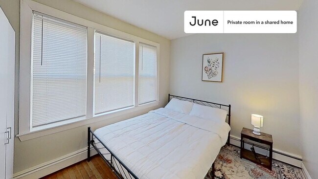 Foto del edificio - Room in Shared 4 bed/2 bath home