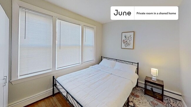 Building Photo - Room in Shared 4 bed/2 bath home