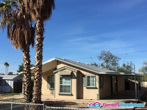 Primary Photo - 102 S Crismon Rd