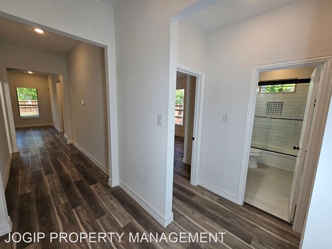Building Photo - 3 br, 1 bath House - 2421 Pennsylvania Ave.