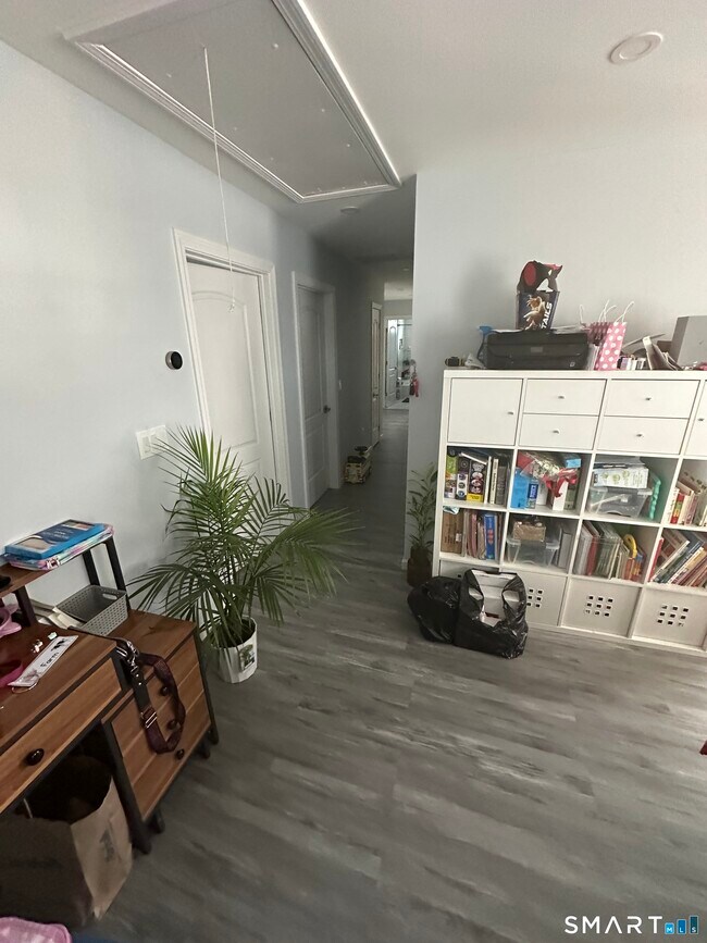 Foto del edificio - 180 Pleasantview Ave